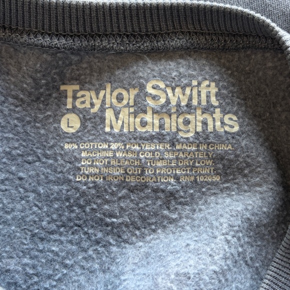 Taylor Swift Midnights LOST IN THE LABYRINTH OF MY MIND CREWNECK PULLOVER Blue L - Picture 5 of 9